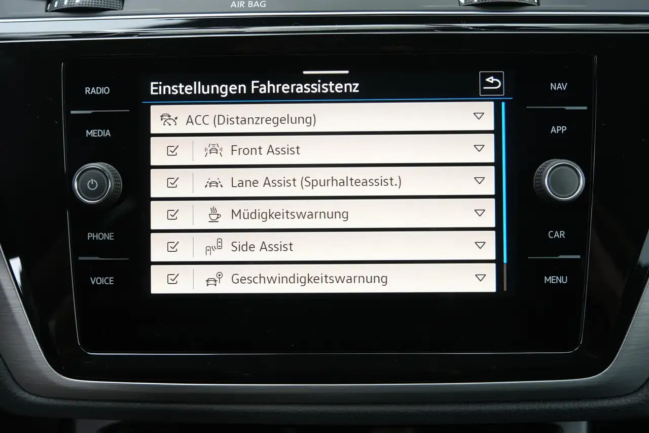 Volkswagen Touran 13