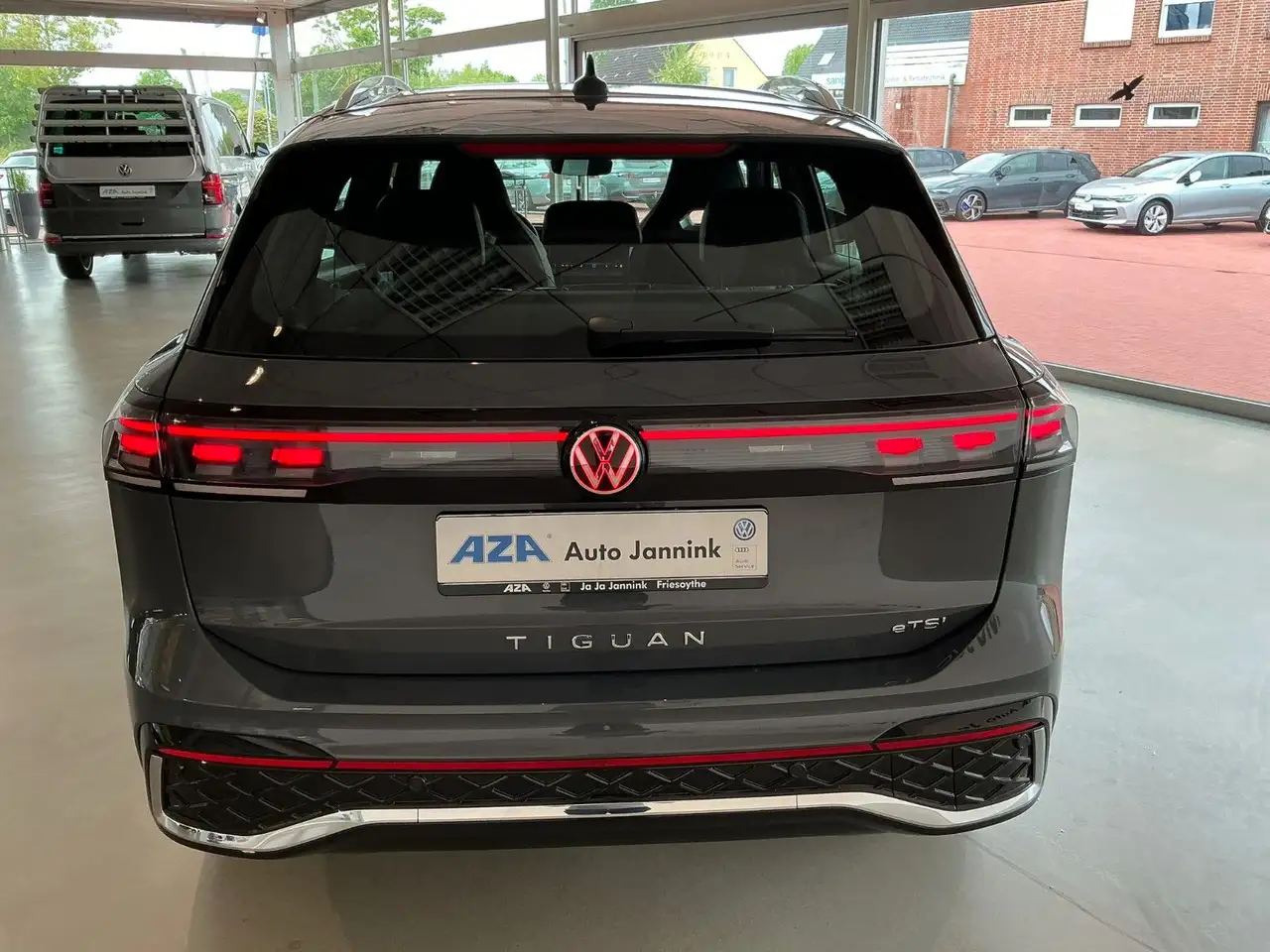 Volkswagen Tiguan 7