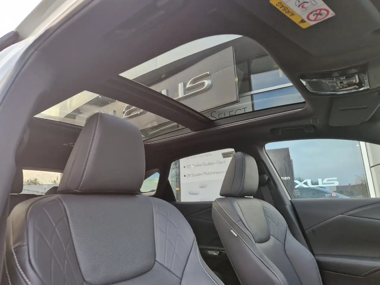 Lexus RX 350 12