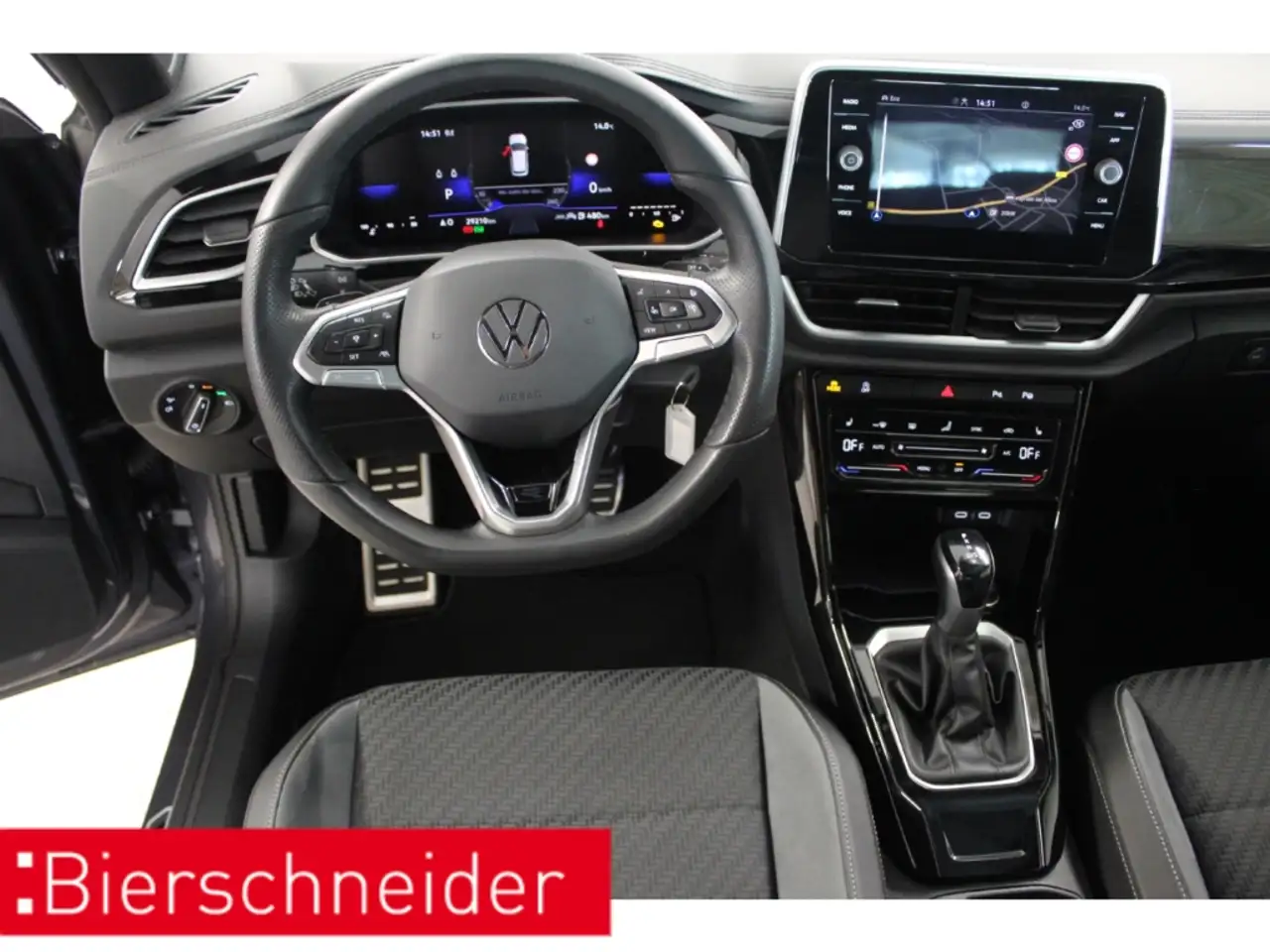 Volkswagen T-Roc 6