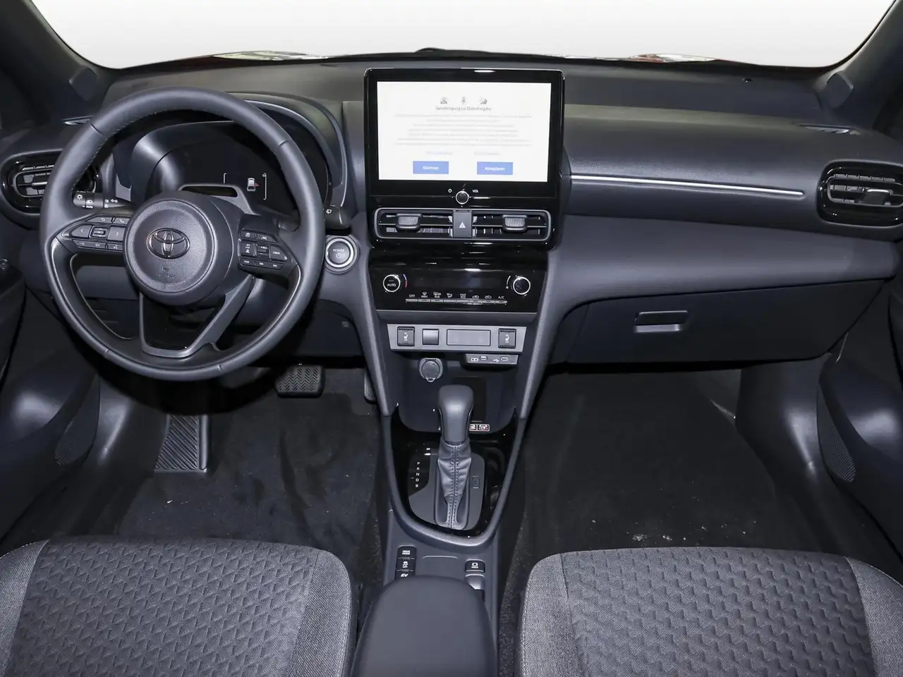 Toyota Yaris 8