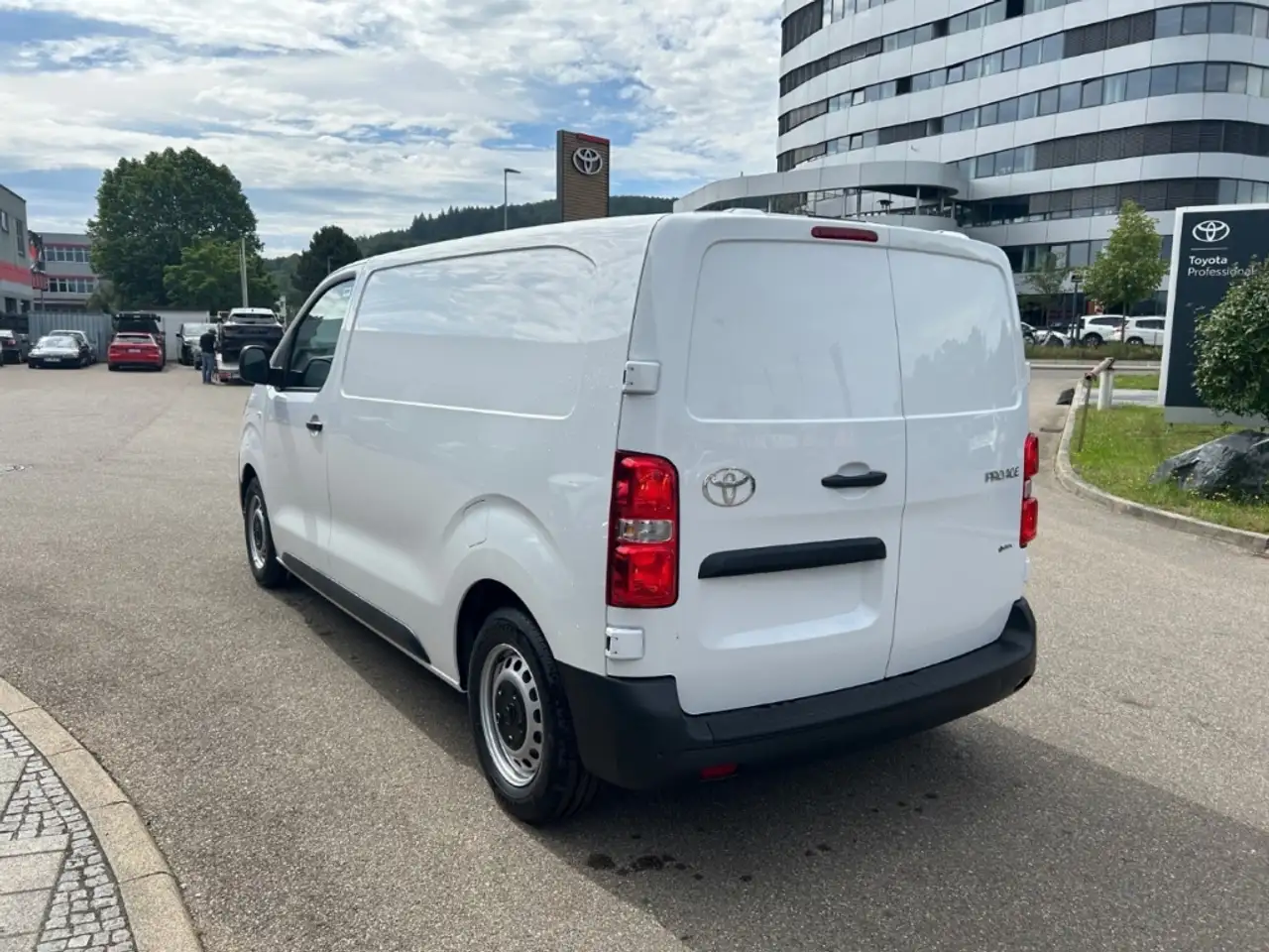 Toyota Proace 5