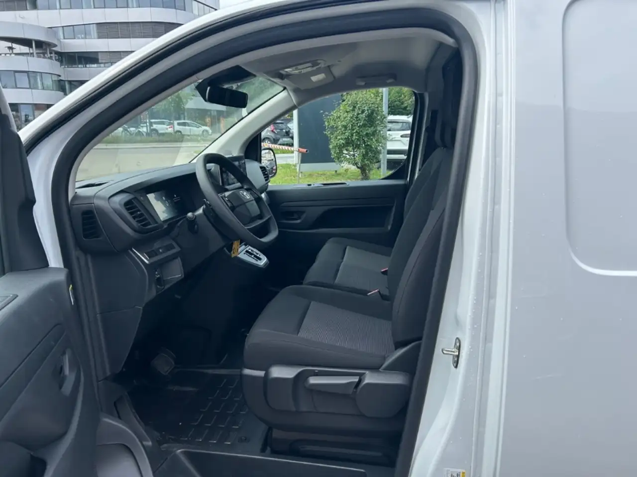 Toyota Proace 9