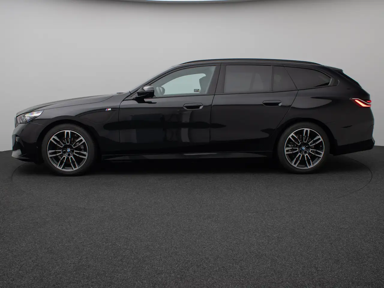 BMW 520 11