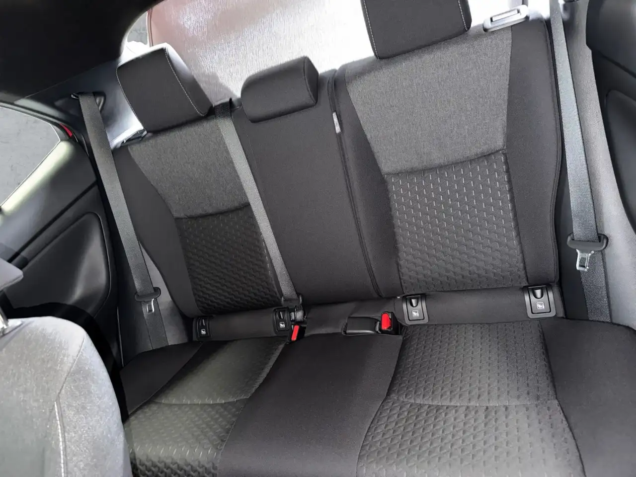 Toyota Yaris 16