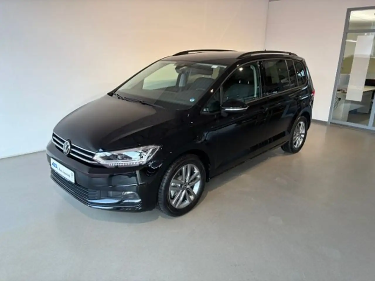Volkswagen Touran 2