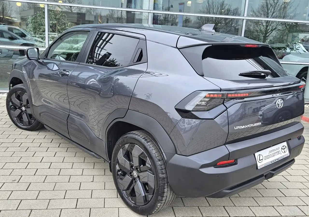 Toyota Urban 5