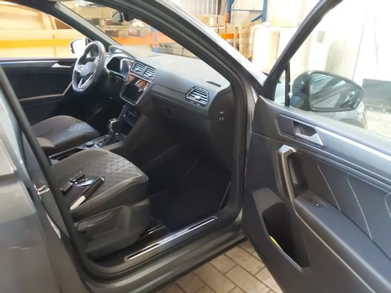 Volkswagen Tiguan 8