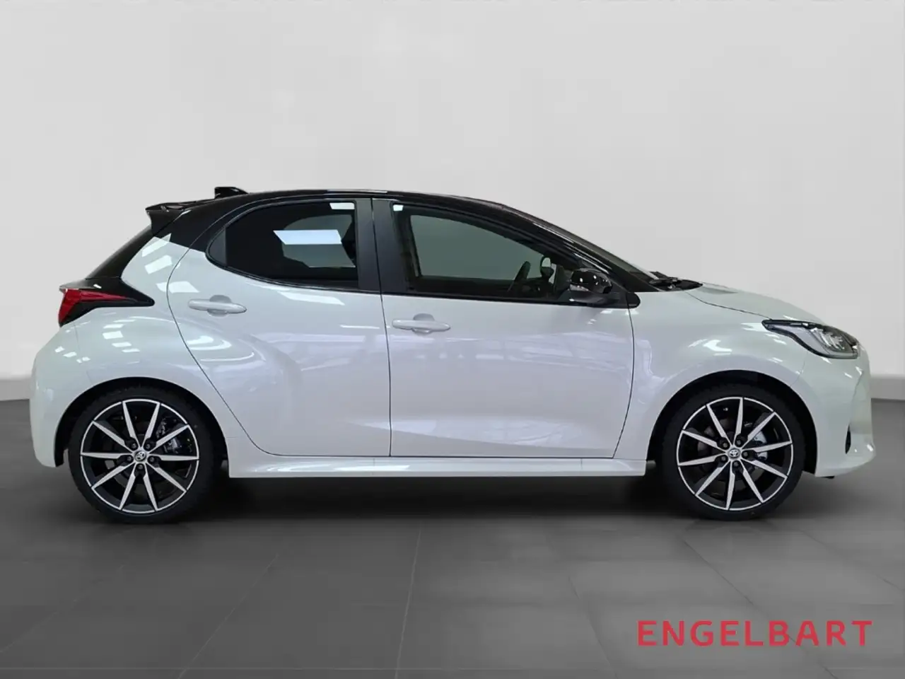 Toyota Yaris 5