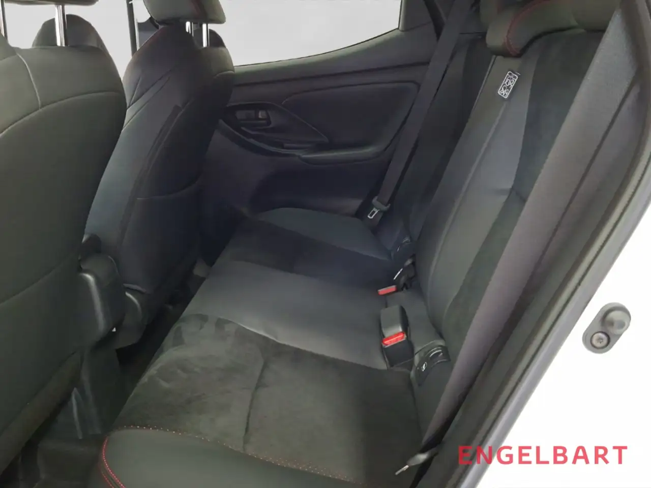 Toyota Yaris 12