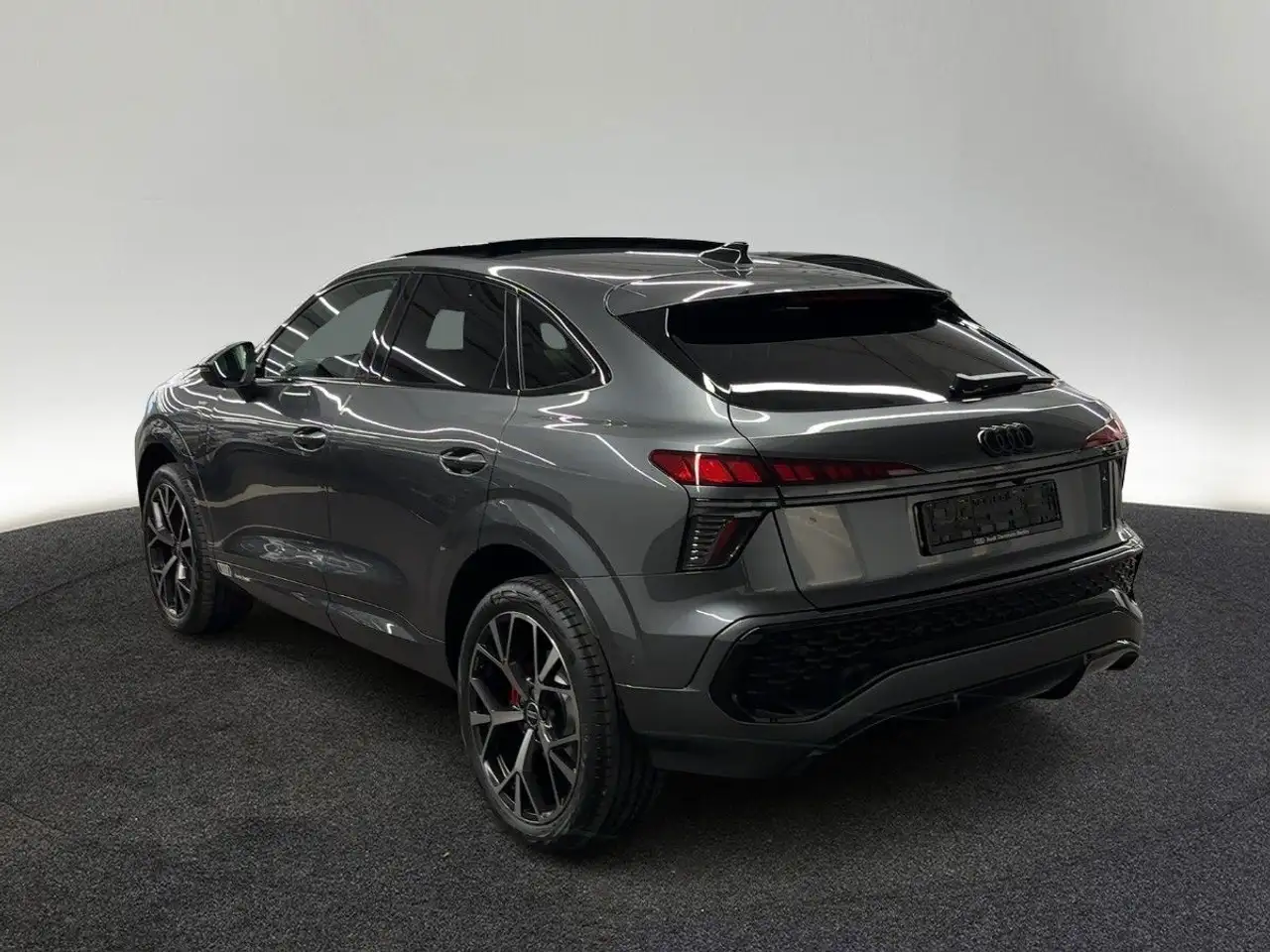 Audi Q3 4