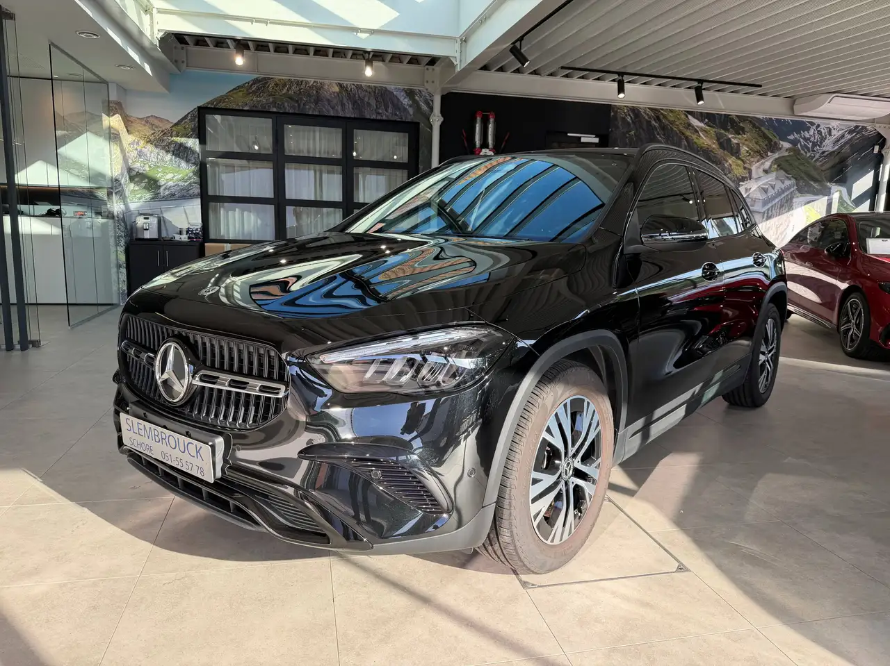 Mercedes-Benz GLA 180 2
