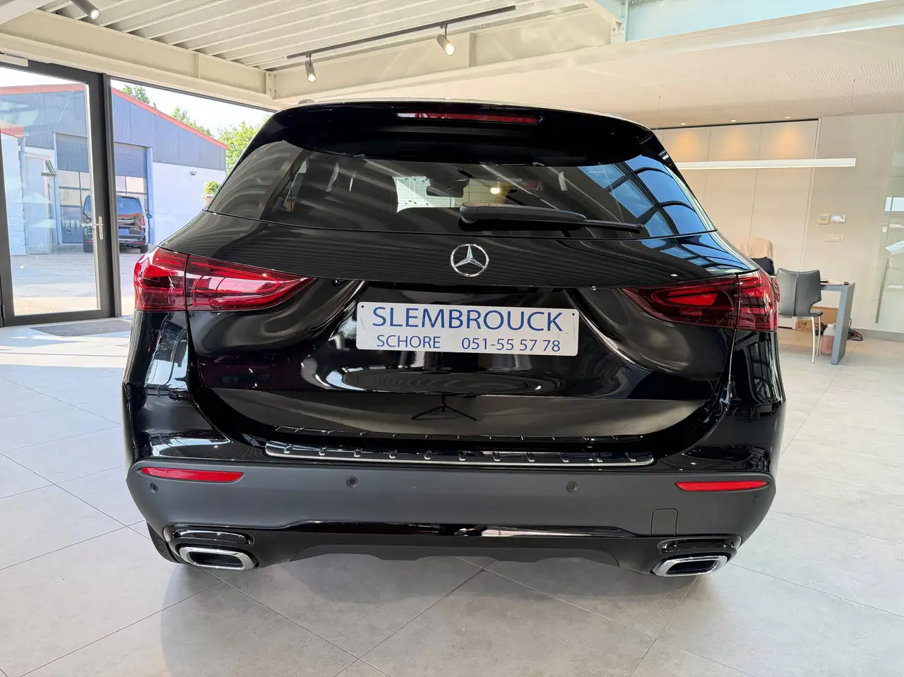 Mercedes-Benz GLA 180 6