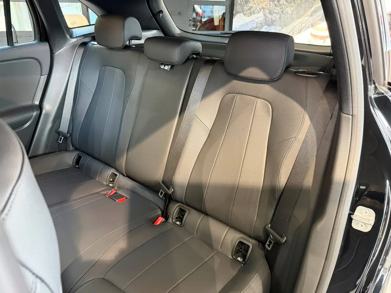 Mercedes-Benz GLA 180 12