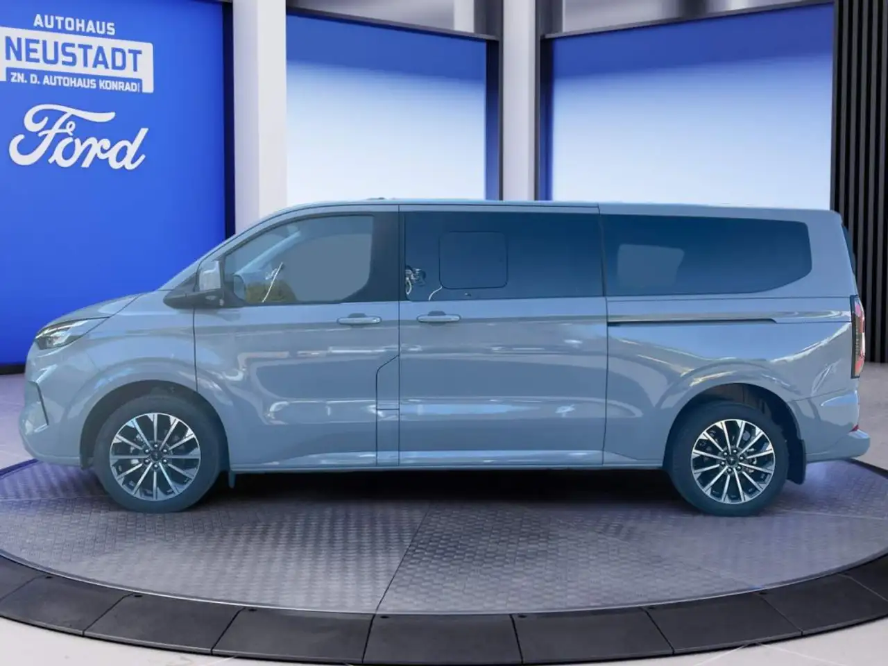 Ford Tourneo 3