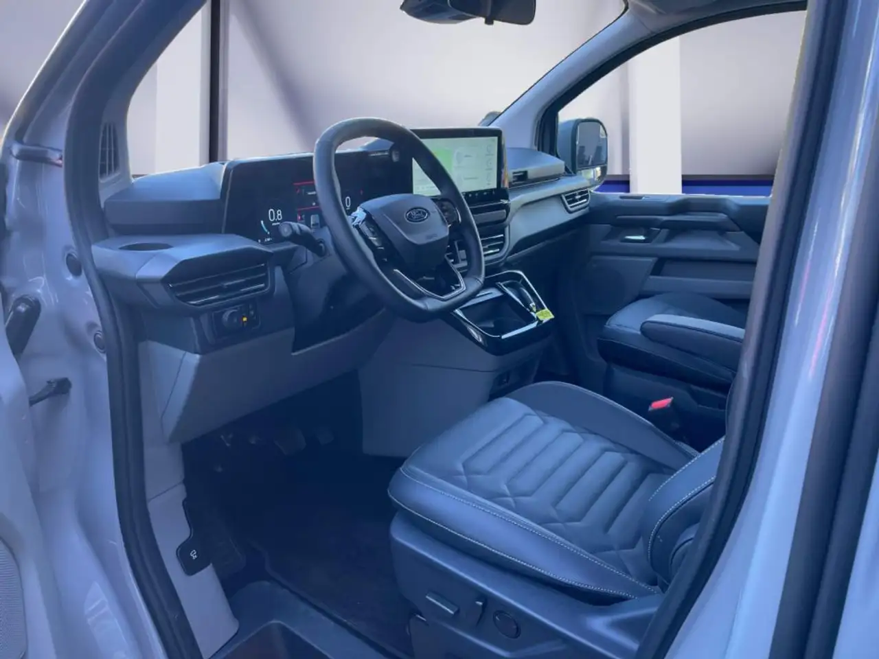 Ford Tourneo 8