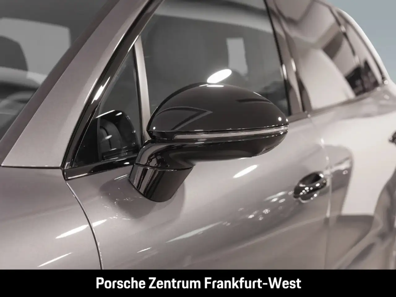 Porsche Cayenne 8
