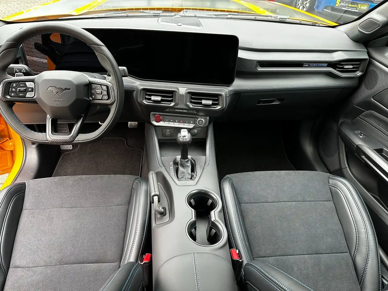 Ford Mustang 10