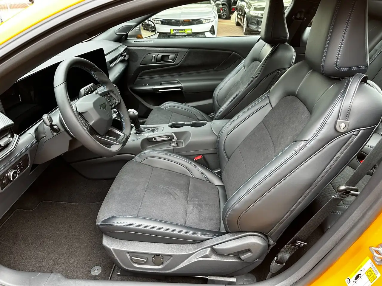 Ford Mustang 12