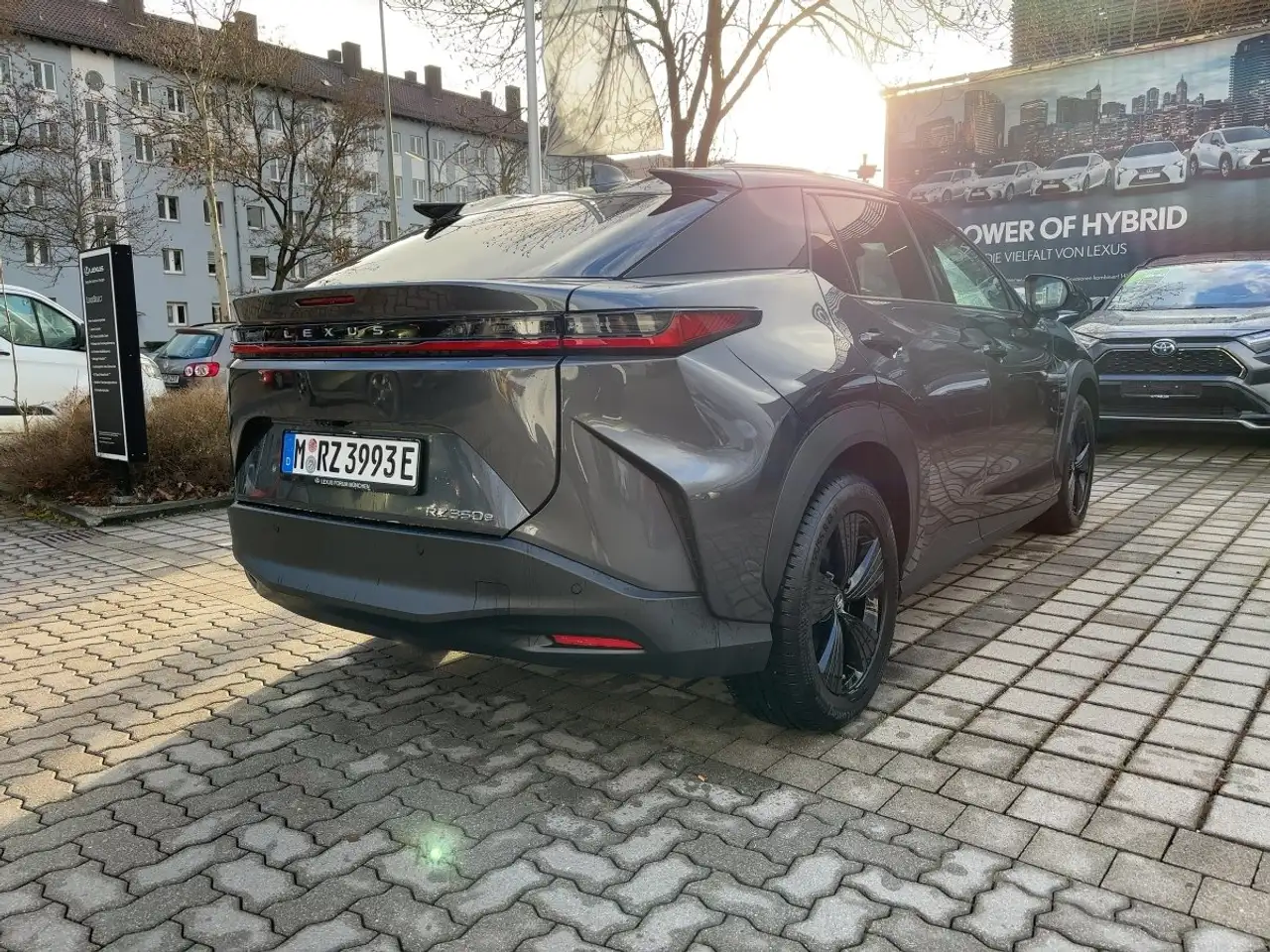 Lexus RZ 350 4