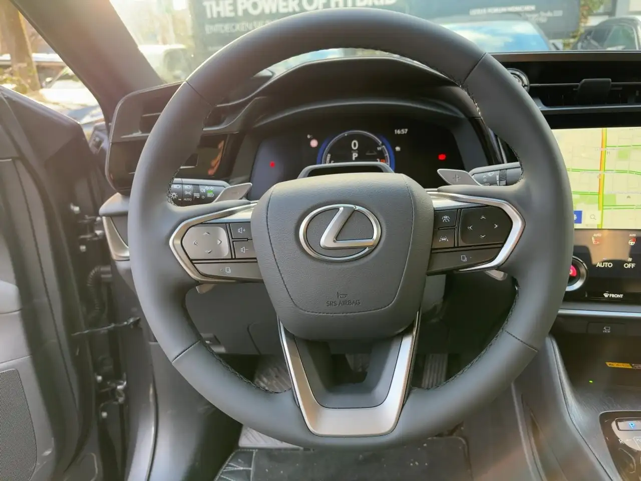 Lexus RZ 350 11
