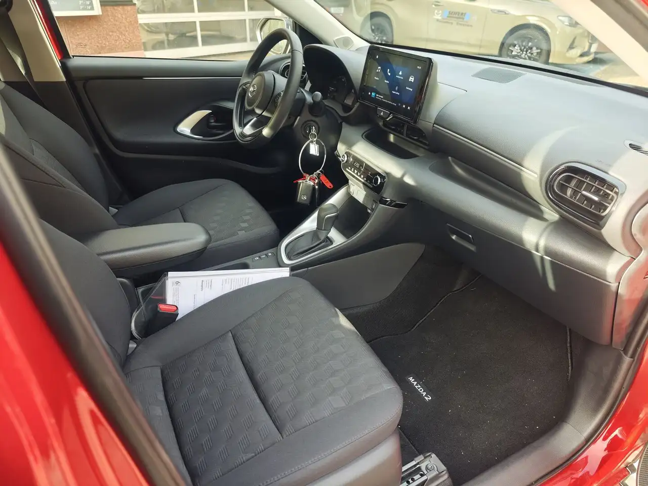 Mazda 2 8