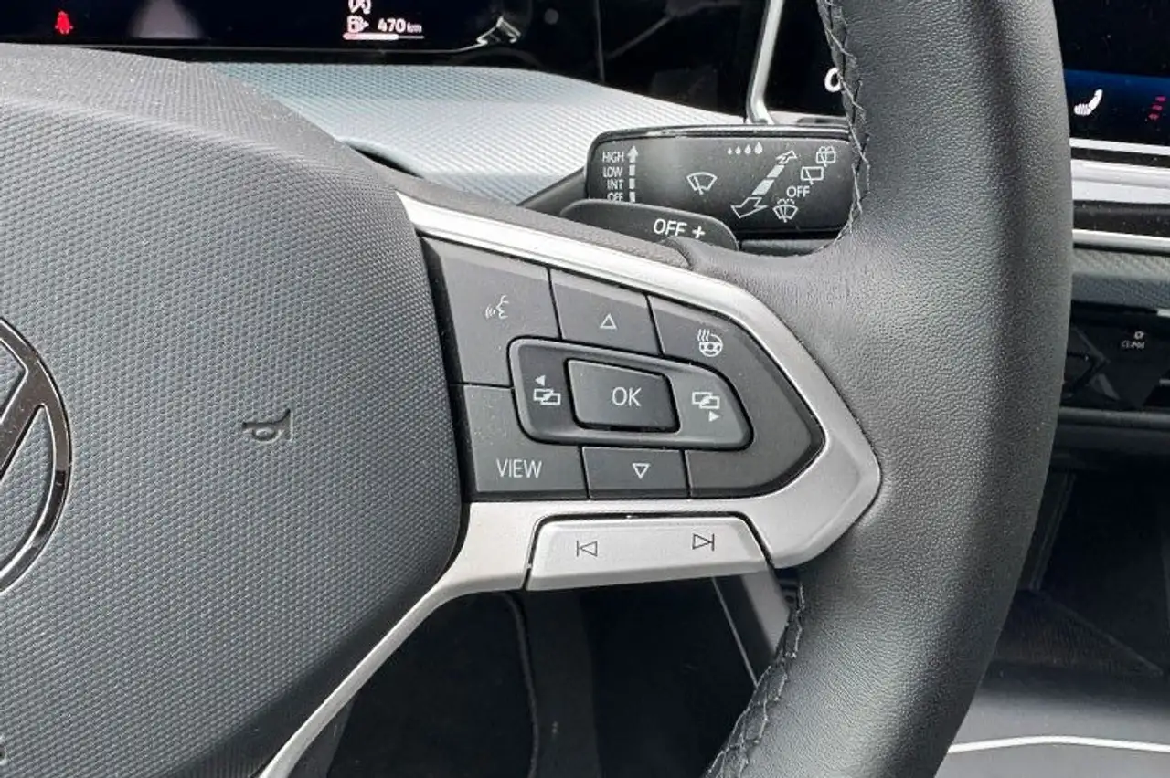 Volkswagen Golf 10