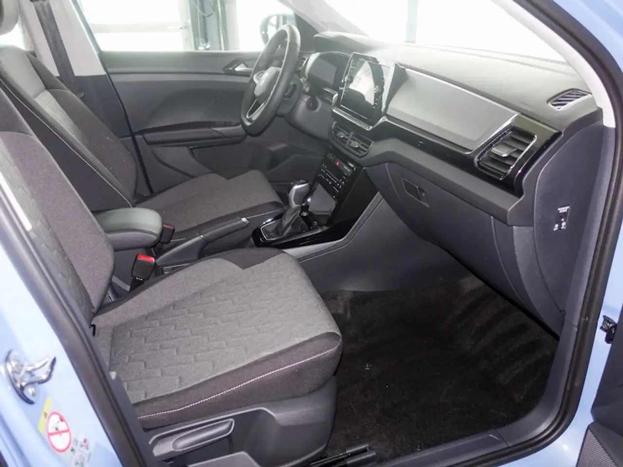 Volkswagen T-Cross 8