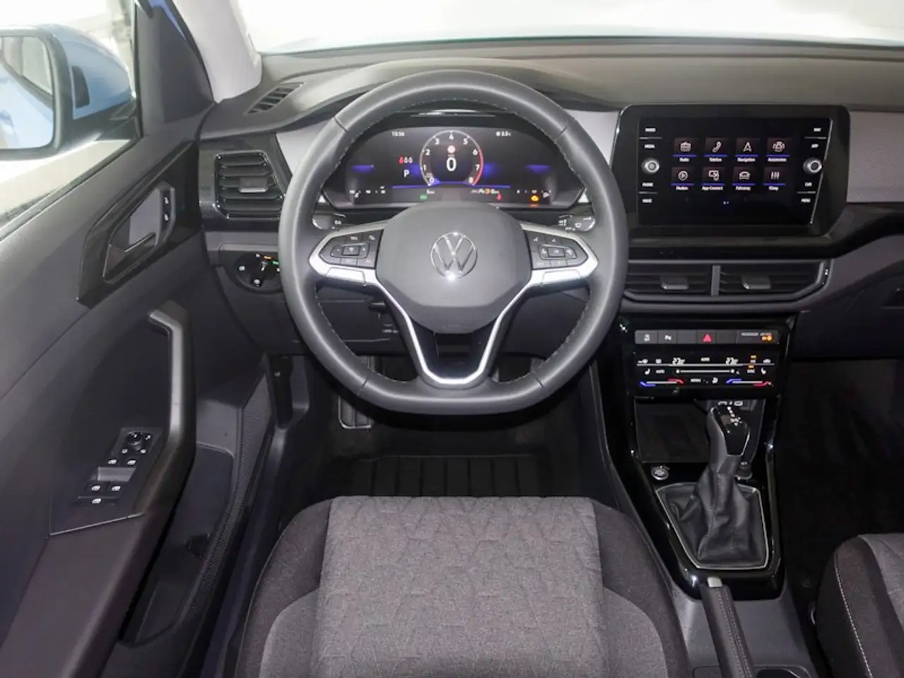 Volkswagen T-Cross 10