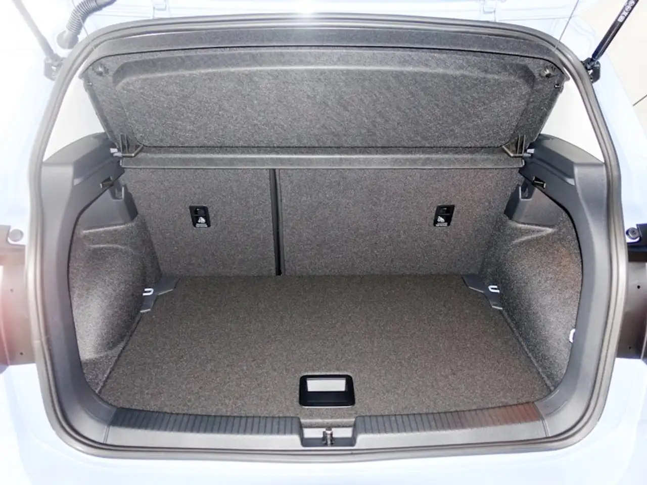 Volkswagen T-Cross 16