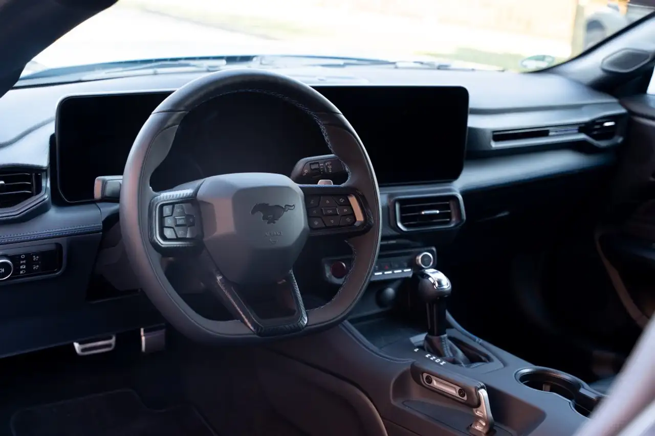 Ford Mustang 2