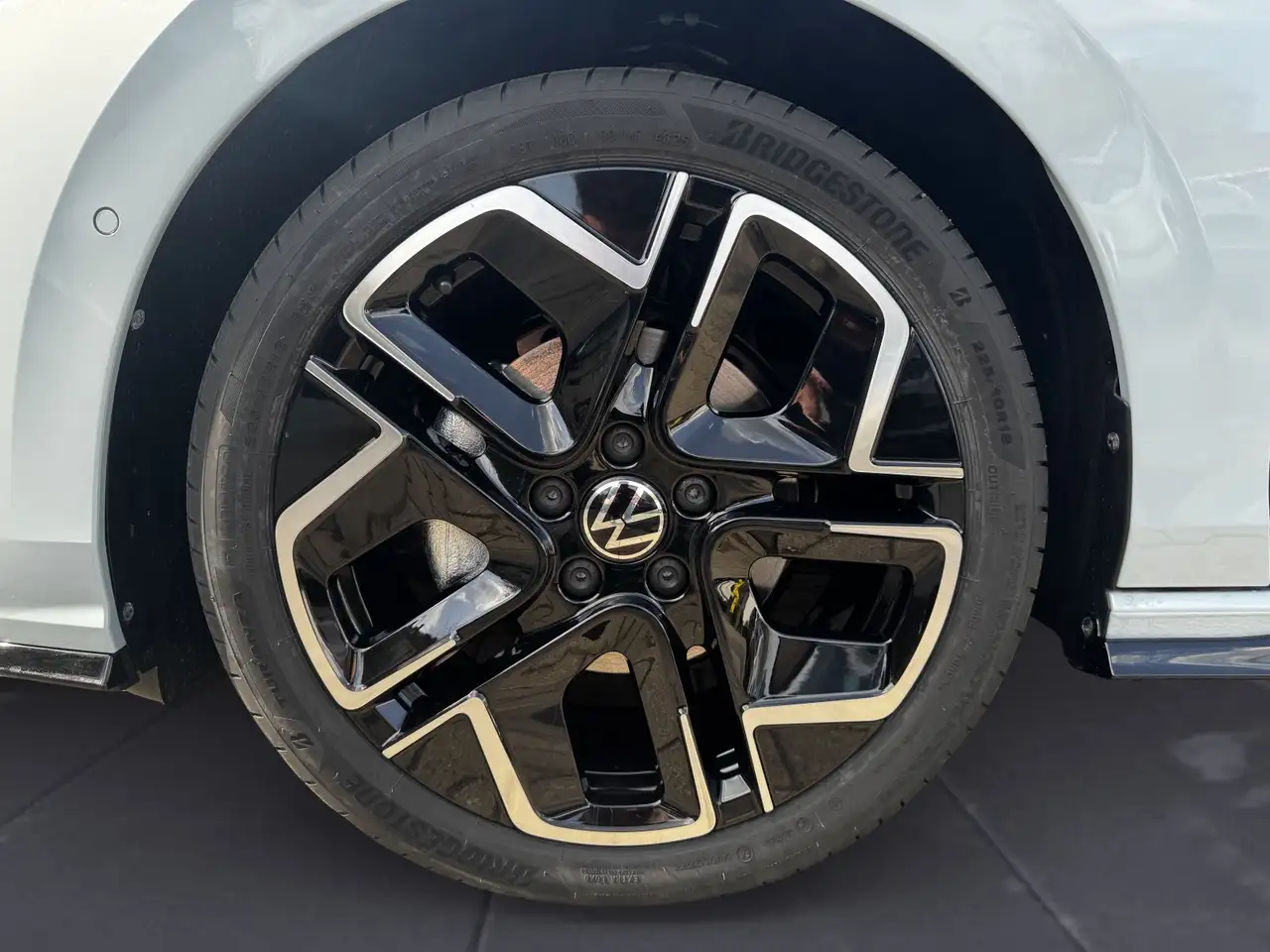 Volkswagen Golf 9
