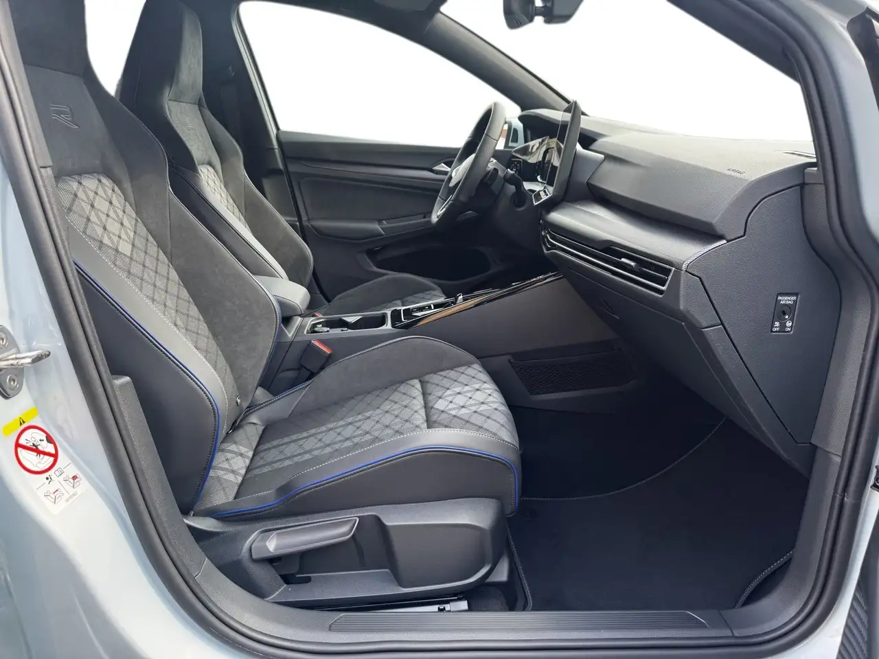 Volkswagen Golf 10