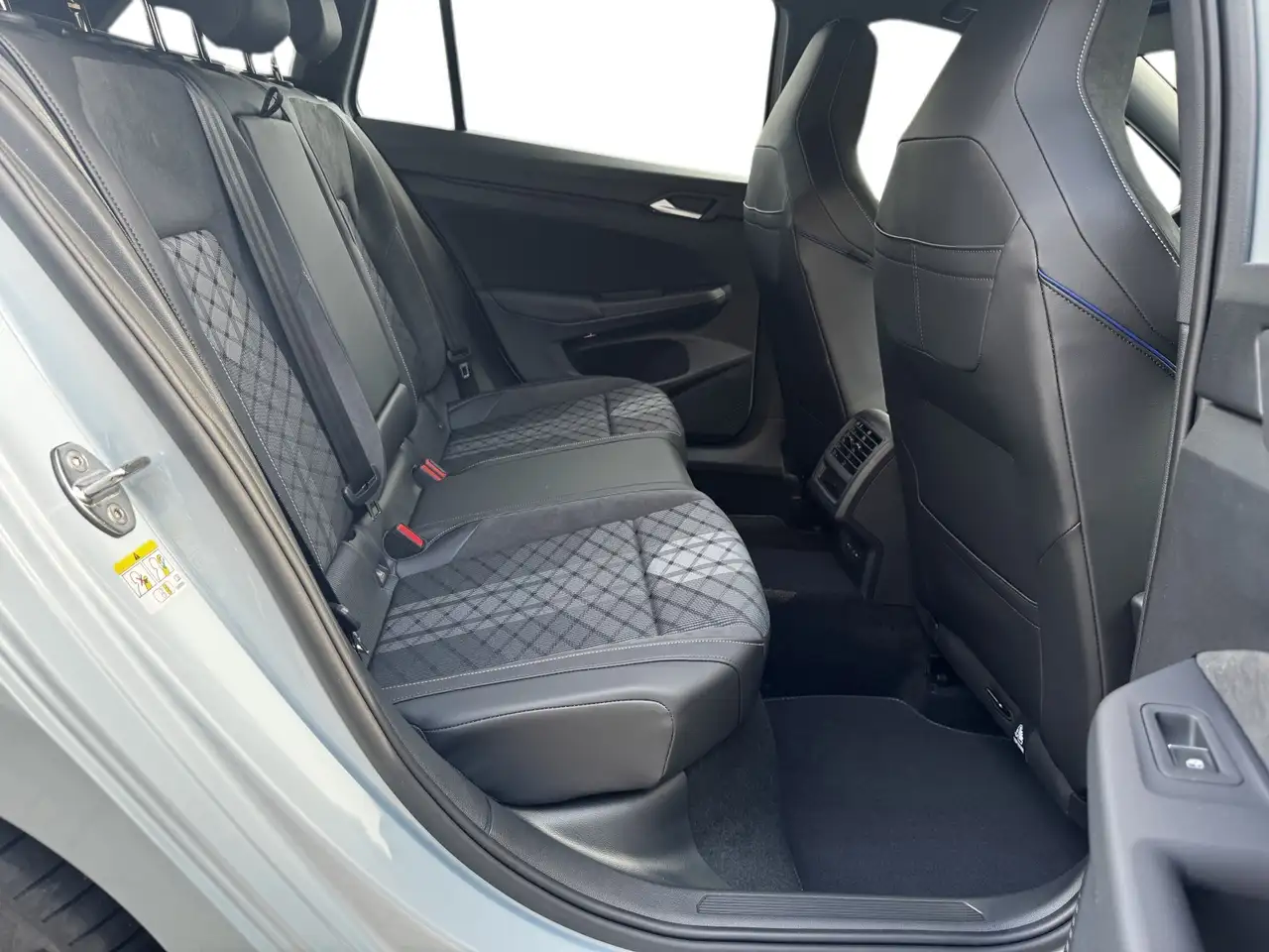Volkswagen Golf 12