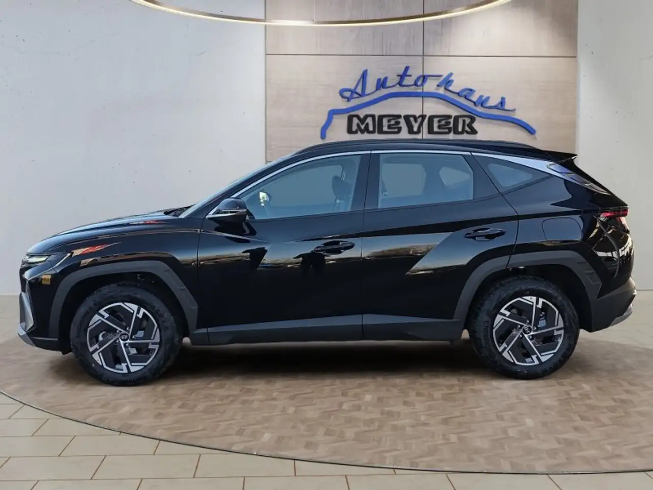 Hyundai TUCSON 2