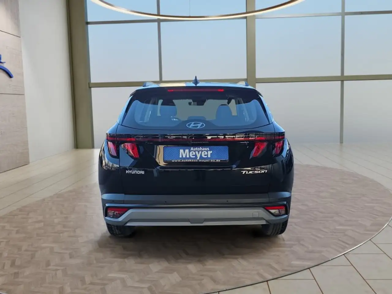 Hyundai TUCSON 4
