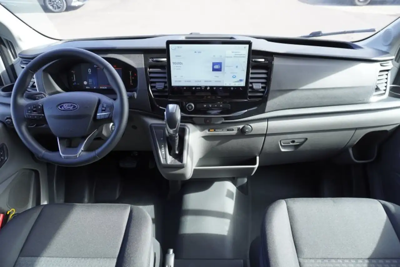 Ford Transit 10