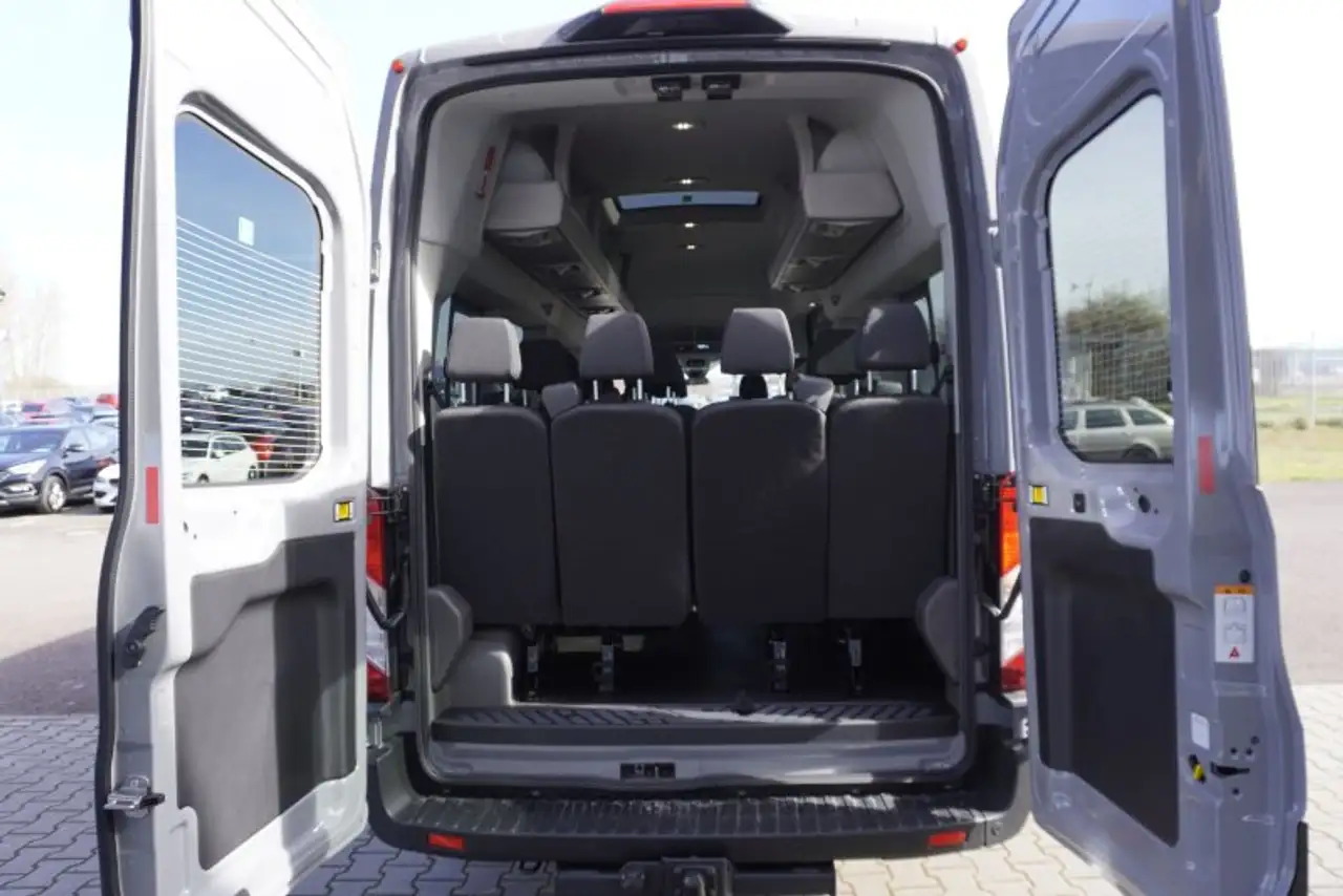 Ford Transit 16