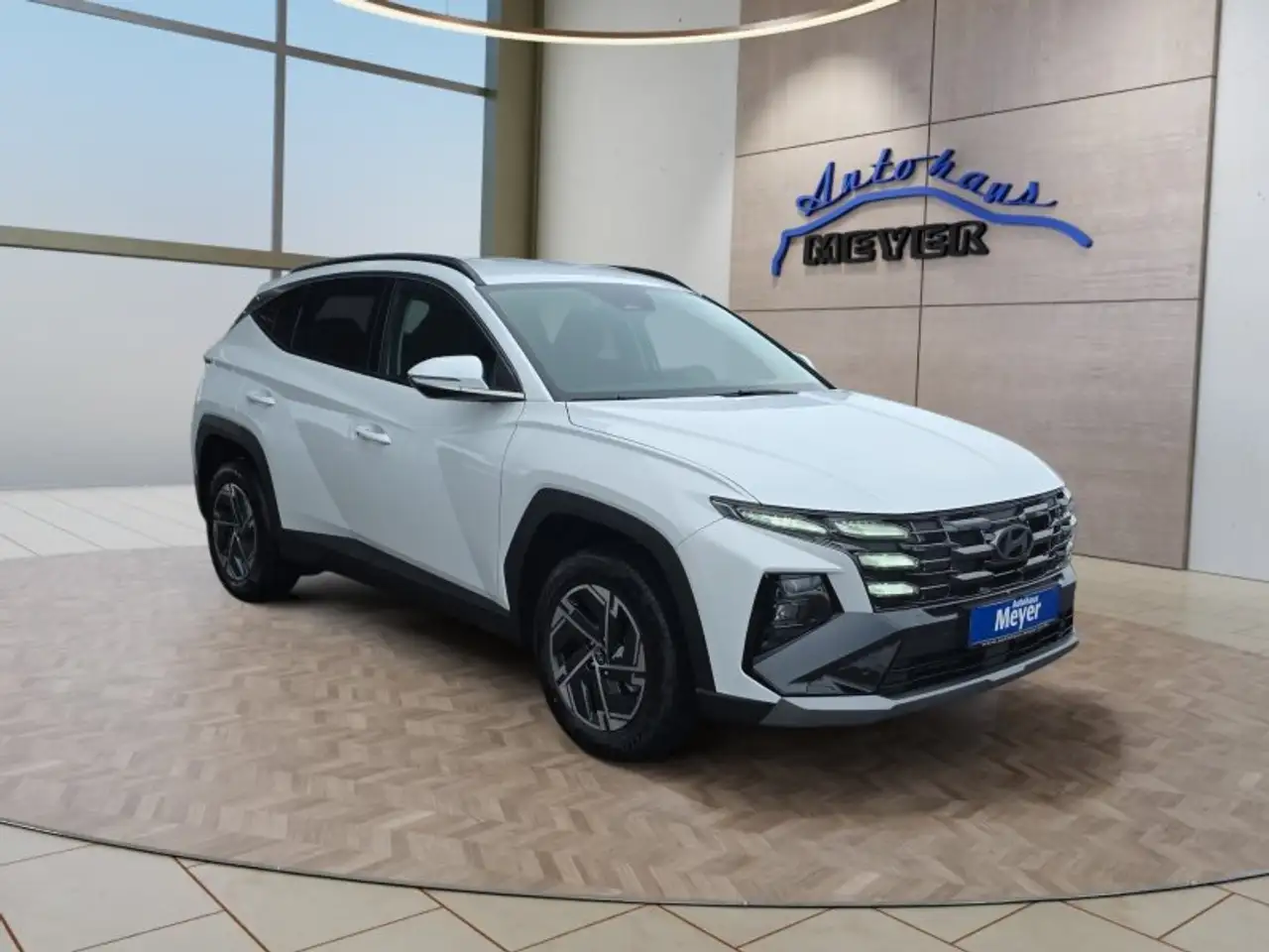 Hyundai TUCSON 8