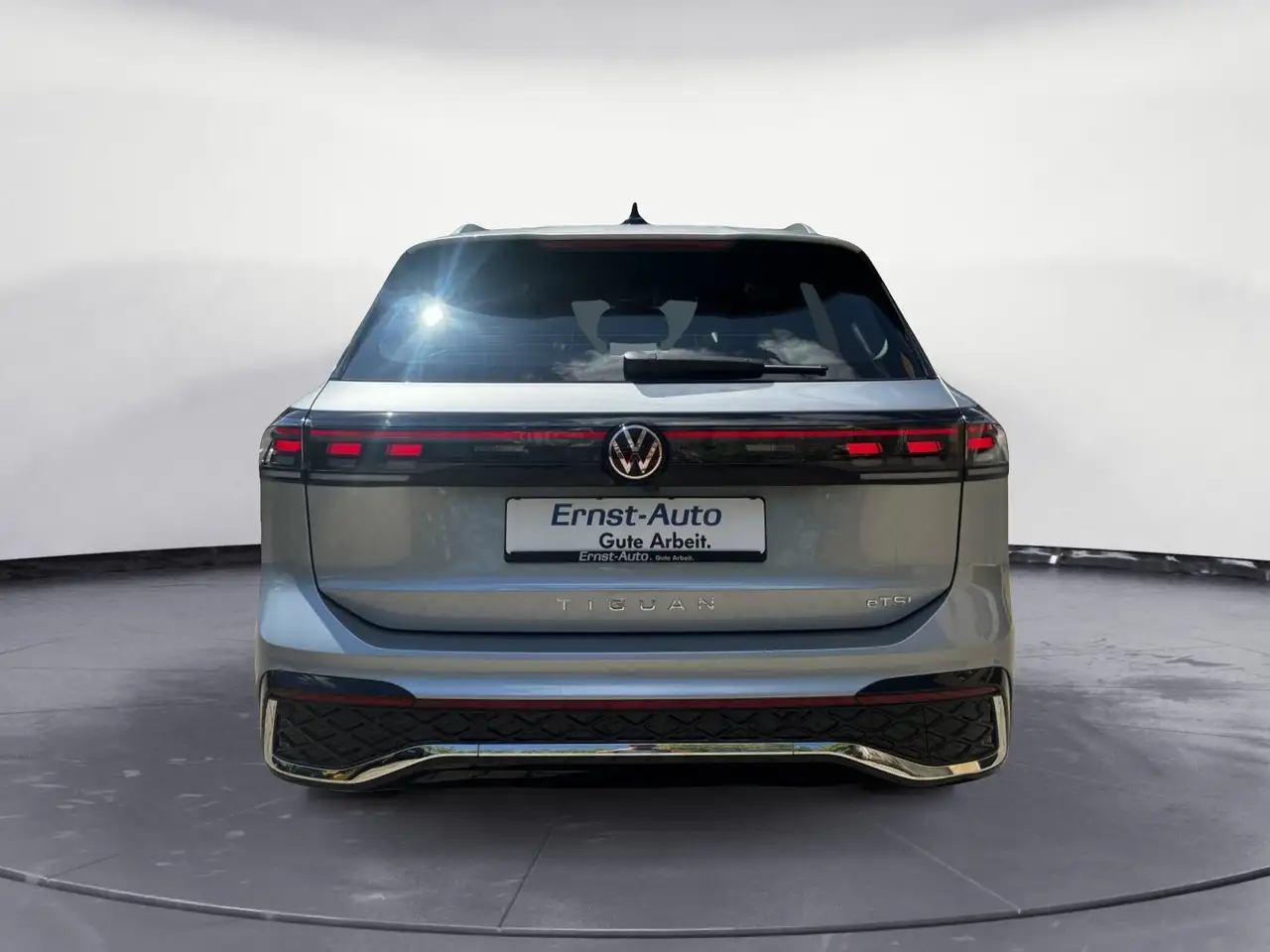 Volkswagen Tiguan 7