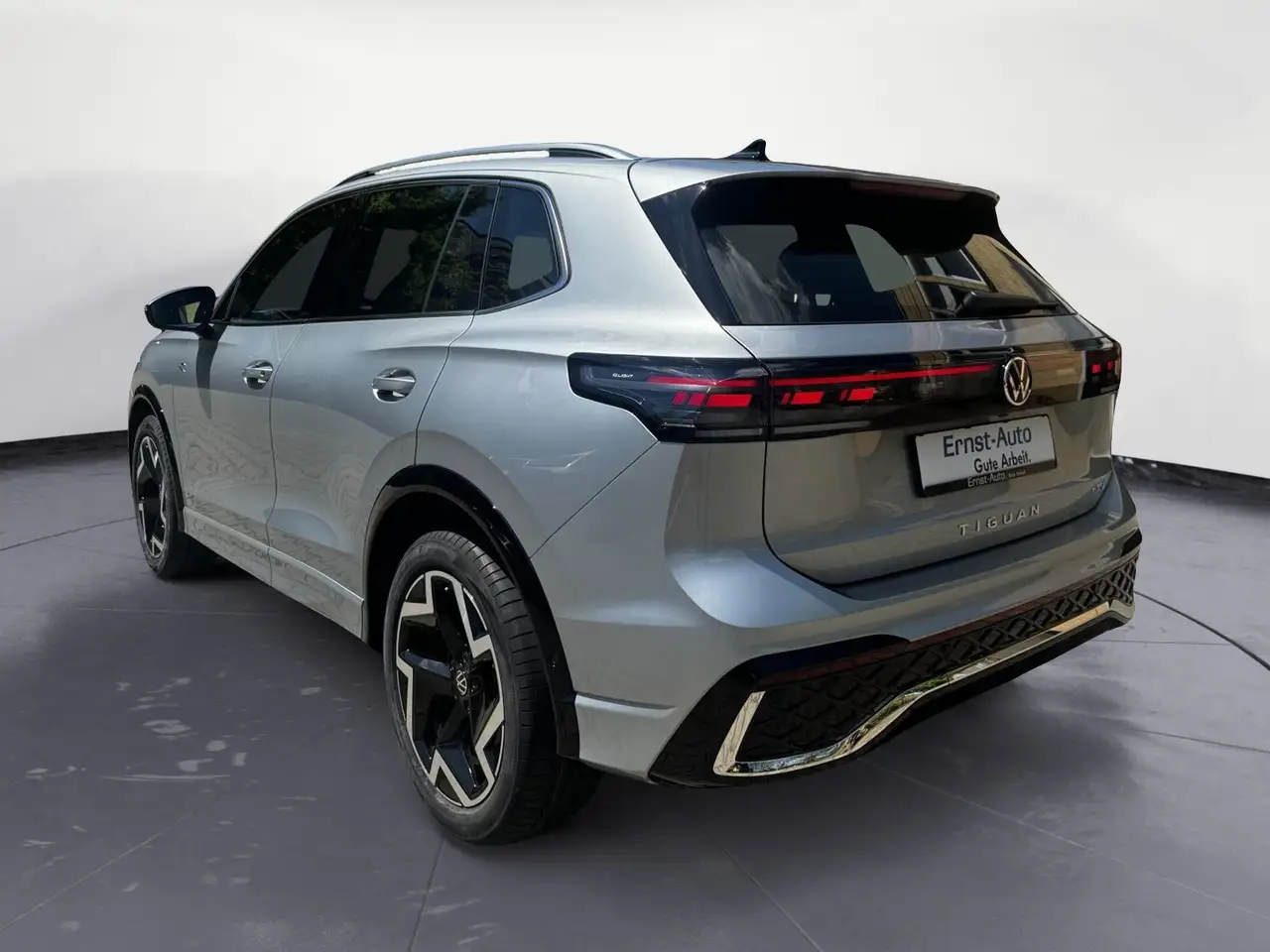 Volkswagen Tiguan 8