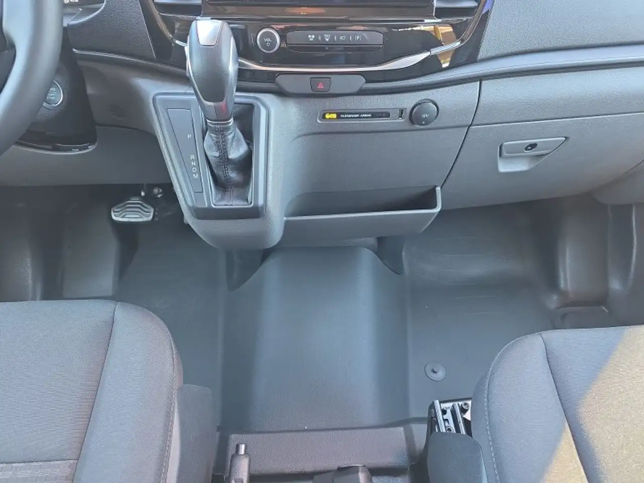 Ford Transit 12