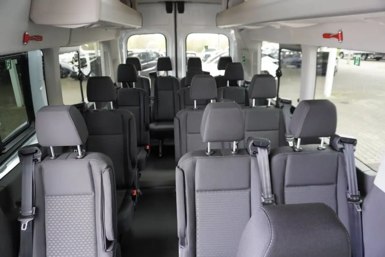 Ford Transit 16