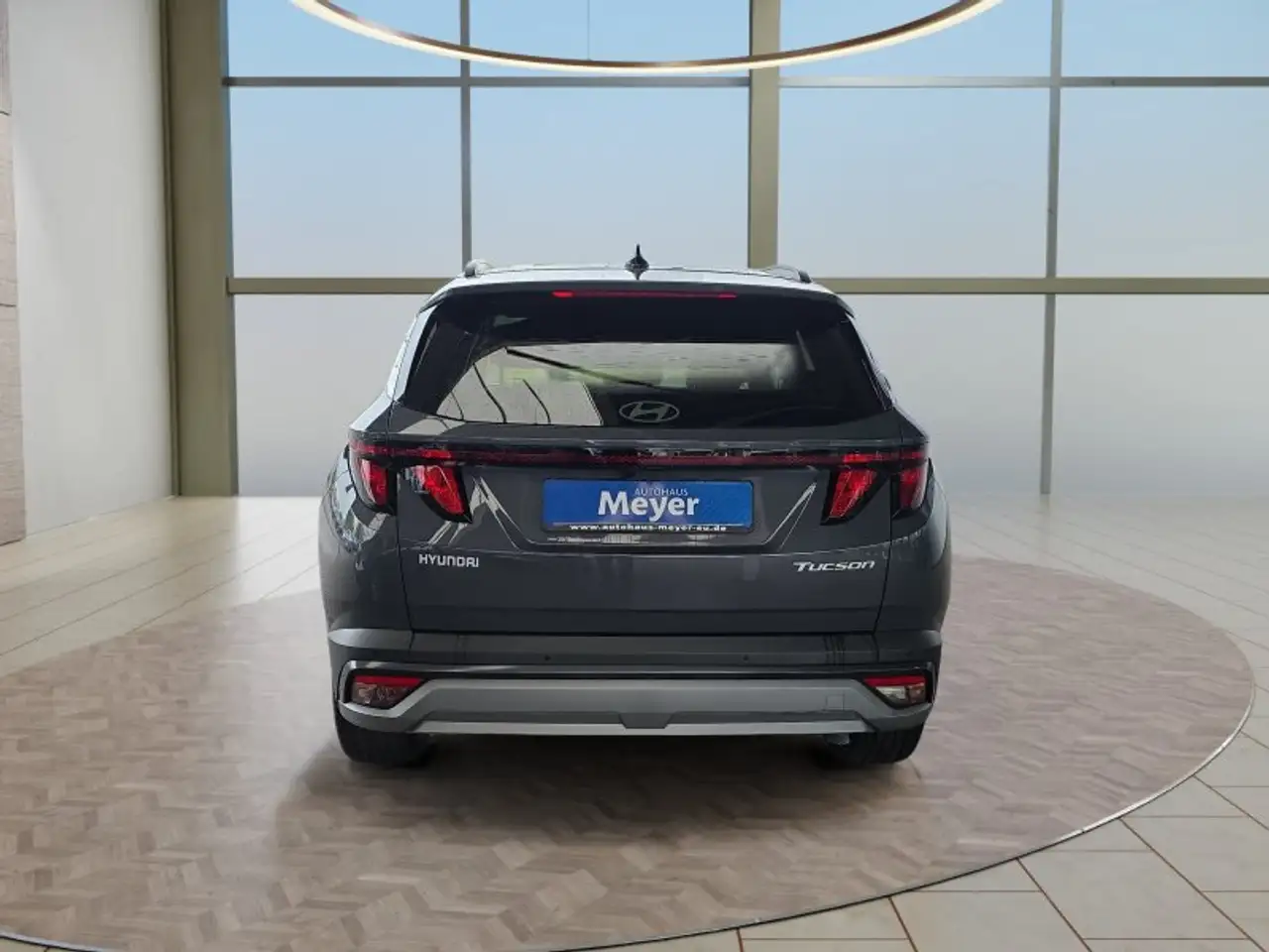 Hyundai TUCSON 4