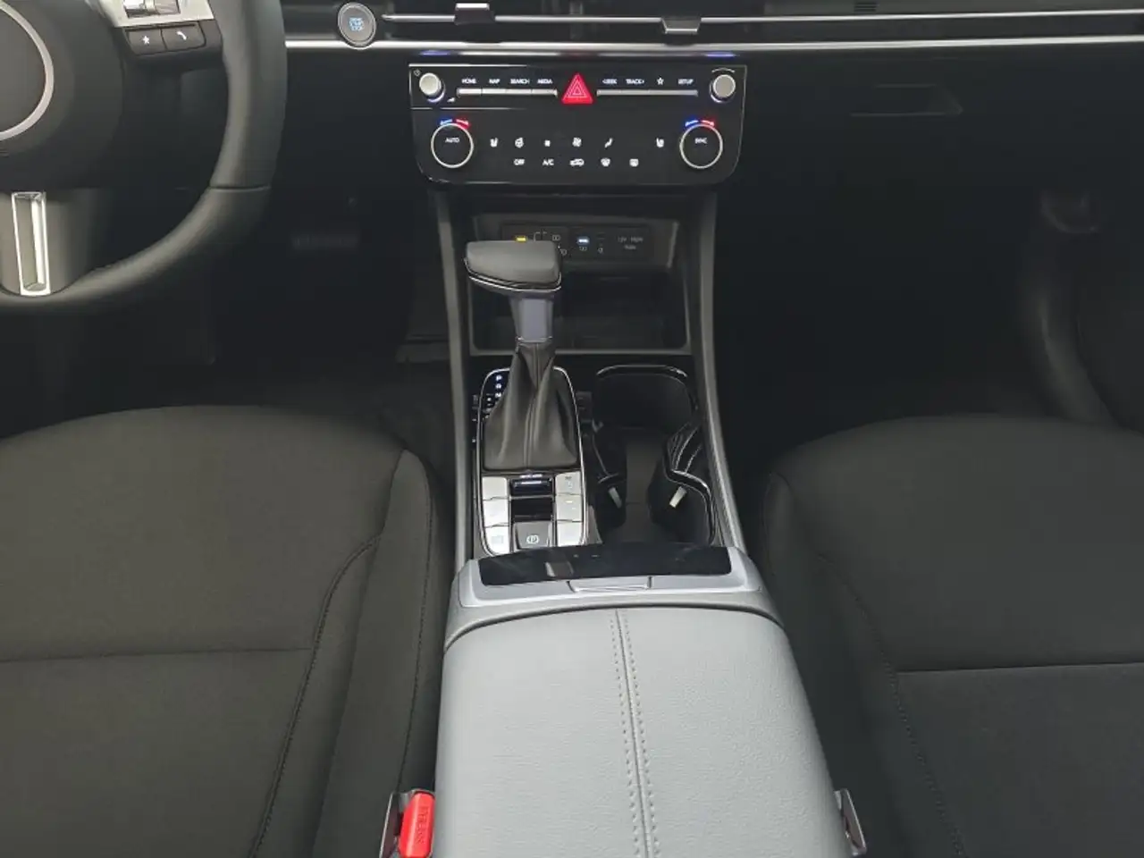 Hyundai TUCSON 11