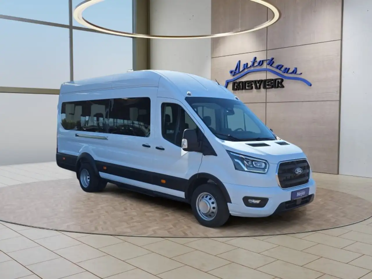 Ford Transit 7