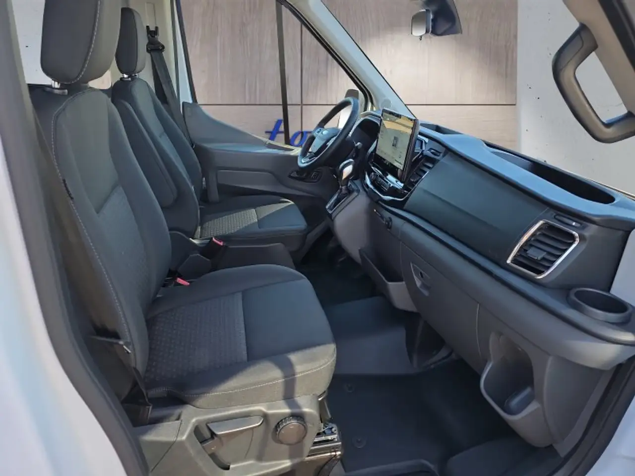 Ford Transit 16