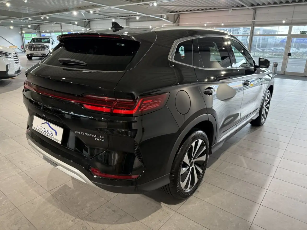 BYD Seal 4