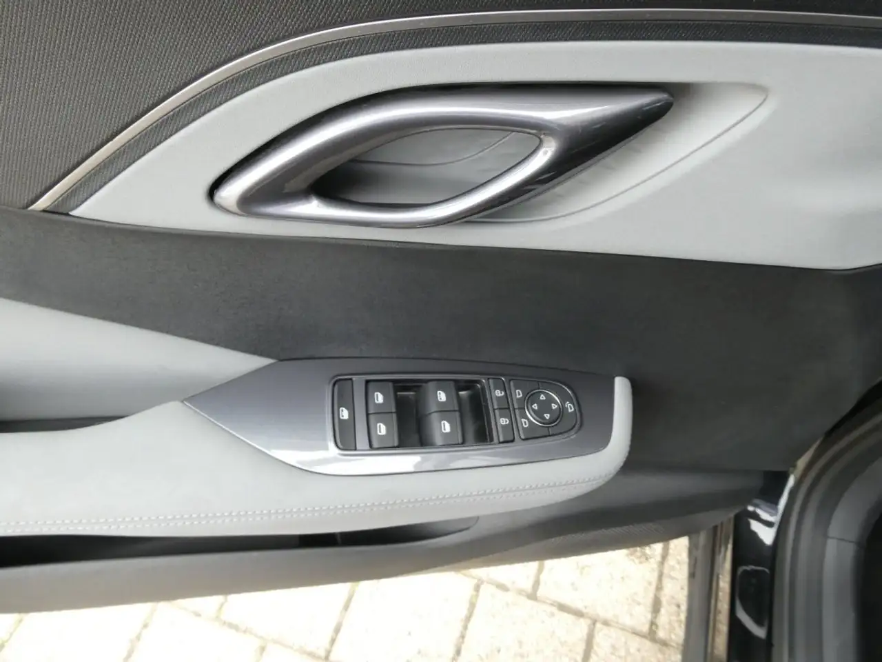 BYD Dolphin 9