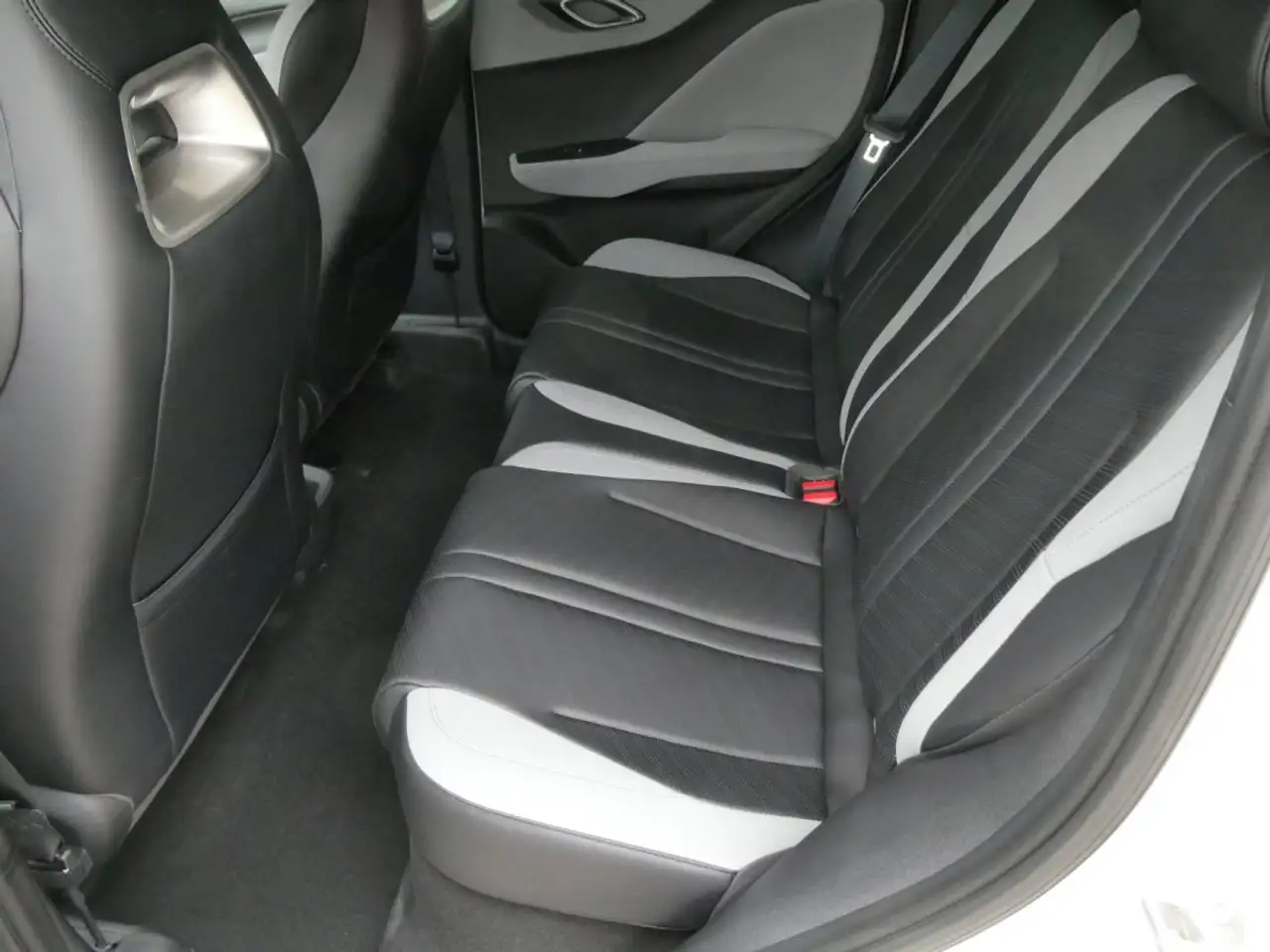 BYD Dolphin 10